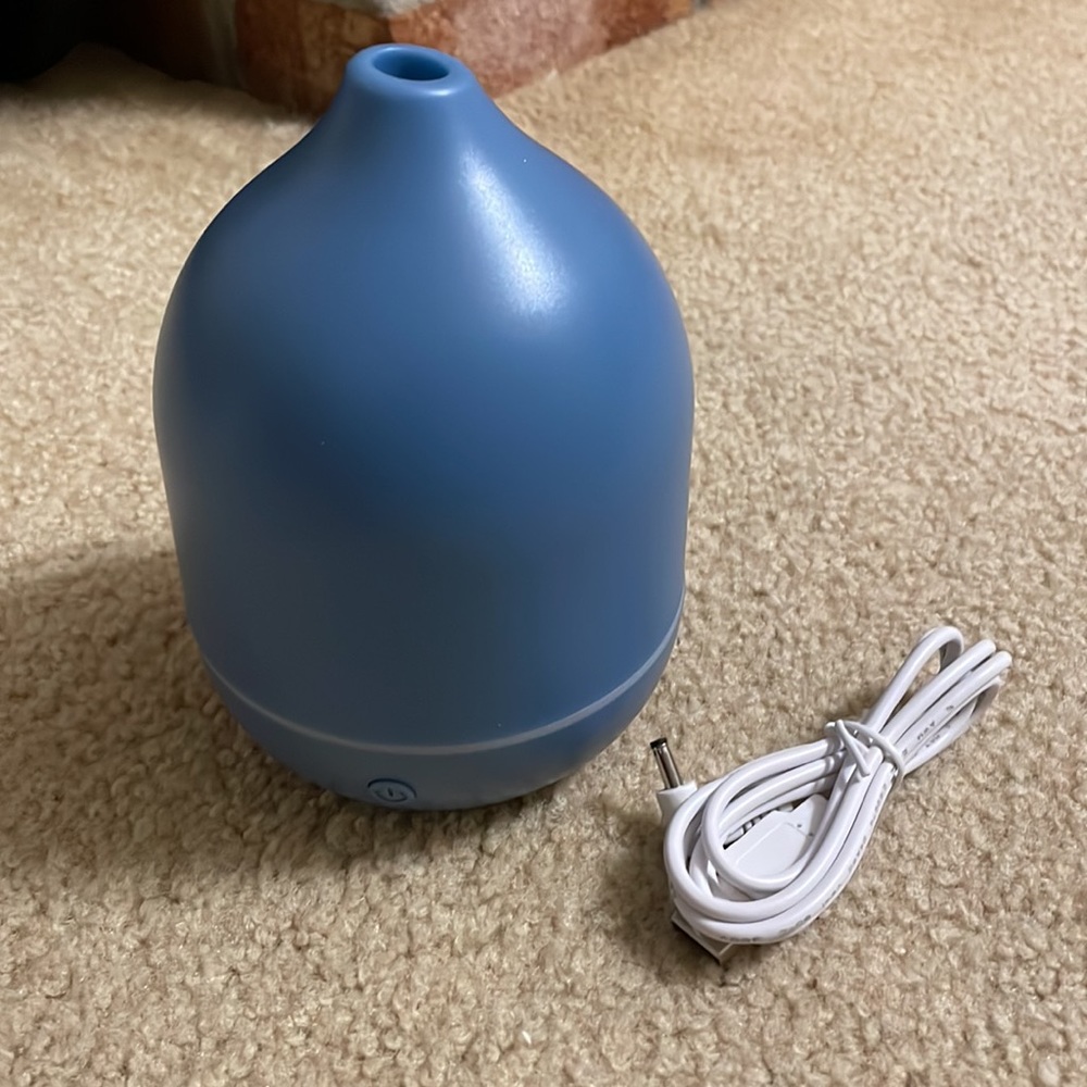 Spa Room Small Essential Oil Diffuser - Picture 4 of 4